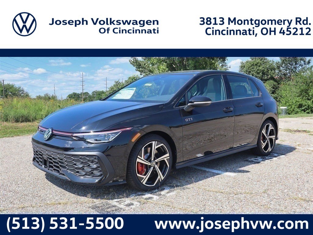 2025 Volkswagen Golf GTI SE's photo