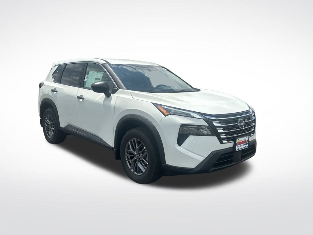2026 Nissan Rogue S photo 6
