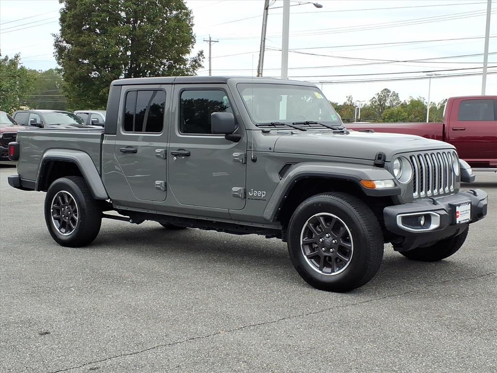 2023 Jeep Gladiator Overland photo 2