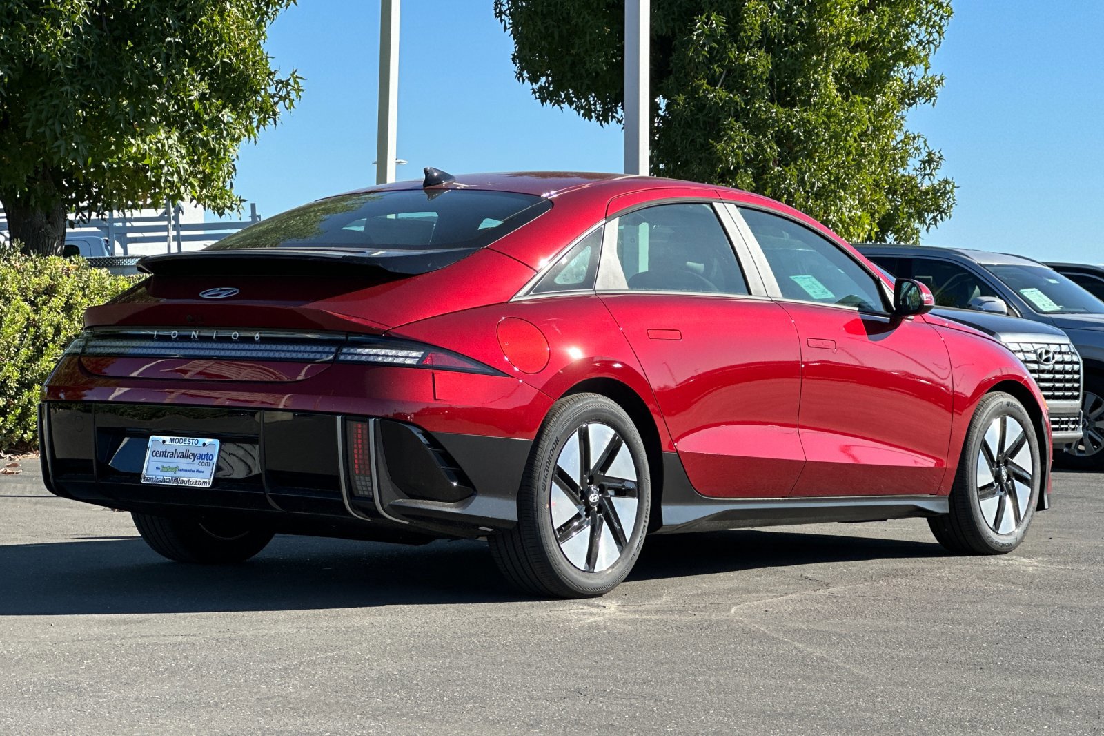 2025 Hyundai Ioniq 6 SE photo 4