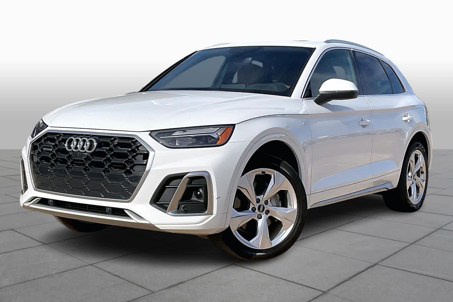 2022 Audi Q5 Premium Plus's photo