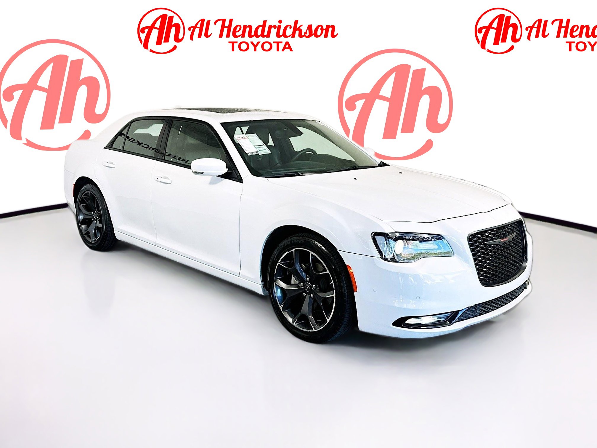 2023 Chrysler 300 S's photo