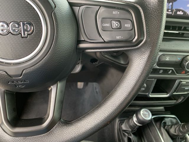 2024 Jeep Gladiator Sport photo 17
