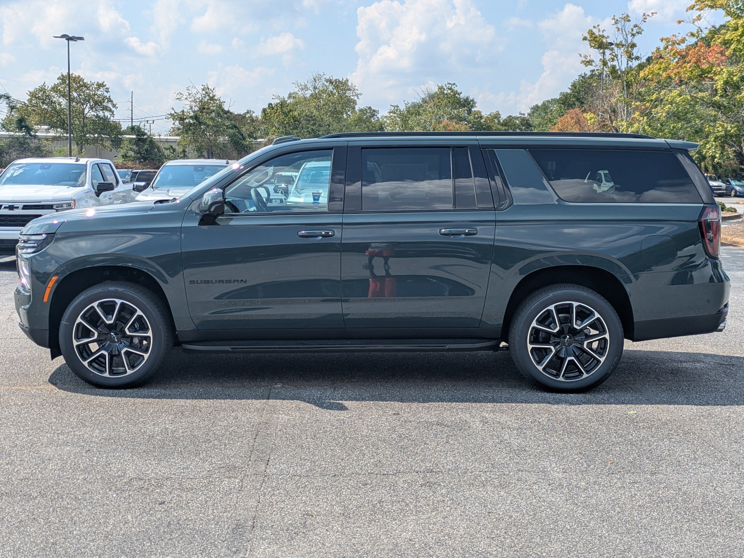 2026 Chevrolet Suburban RST photo 6
