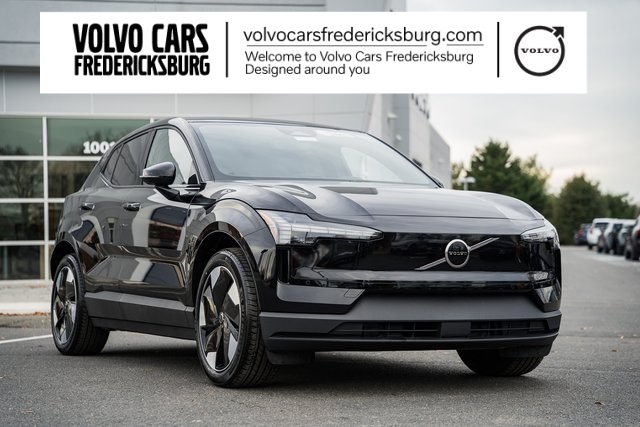 2026 Volvo EX30 Plus's photo