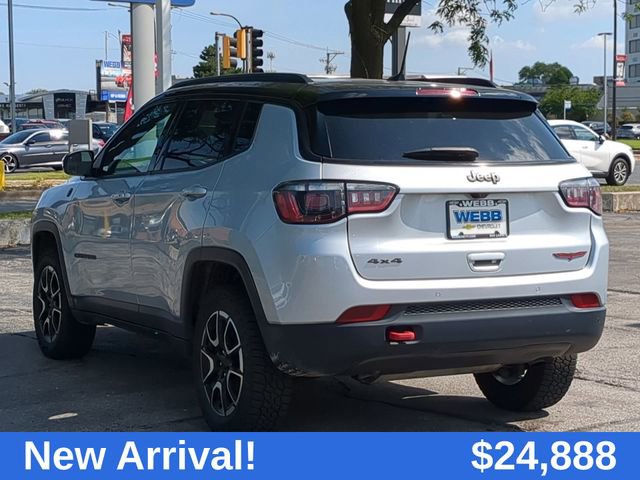 2024 Jeep Compass Trailhawk photo 6