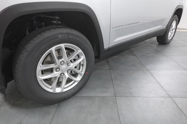 2025 Jeep Grand Cherokee Laredo X photo 29