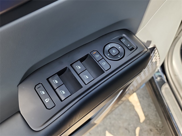 2026 Kia EV9 Light Long Range photo 8