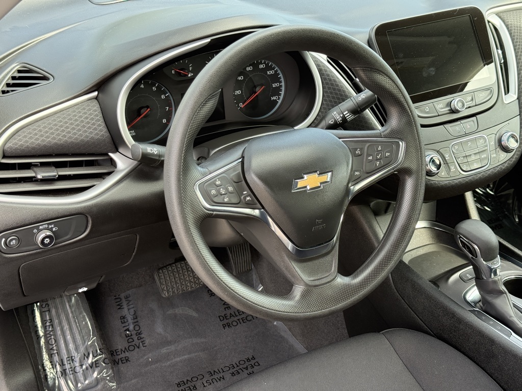 2024 Chevrolet Malibu 1LT photo 14