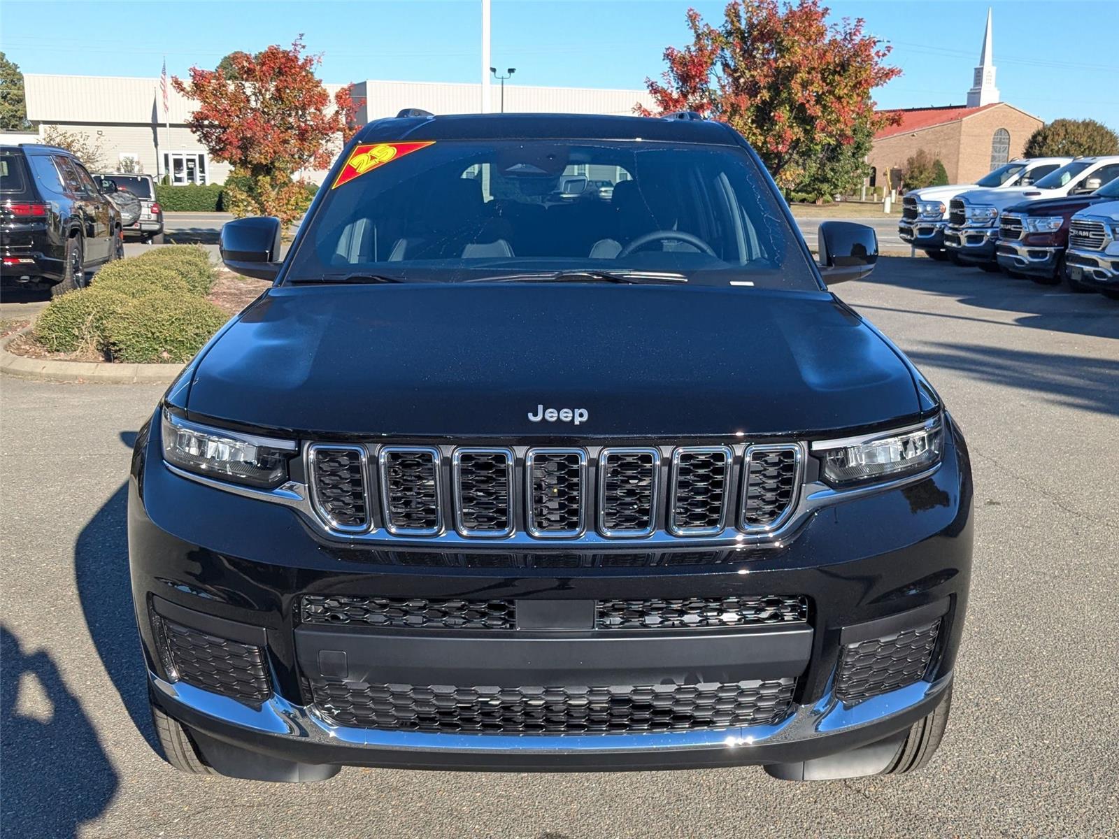 2025 Jeep Grand Cherokee Laredo High photo 2