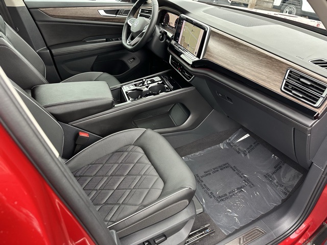 2024 Volkswagen Atlas SEL Premium R-Line photo 23