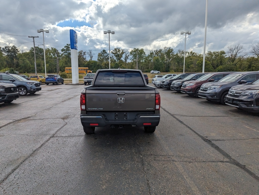 2020 Honda Ridgeline RTL photo 3