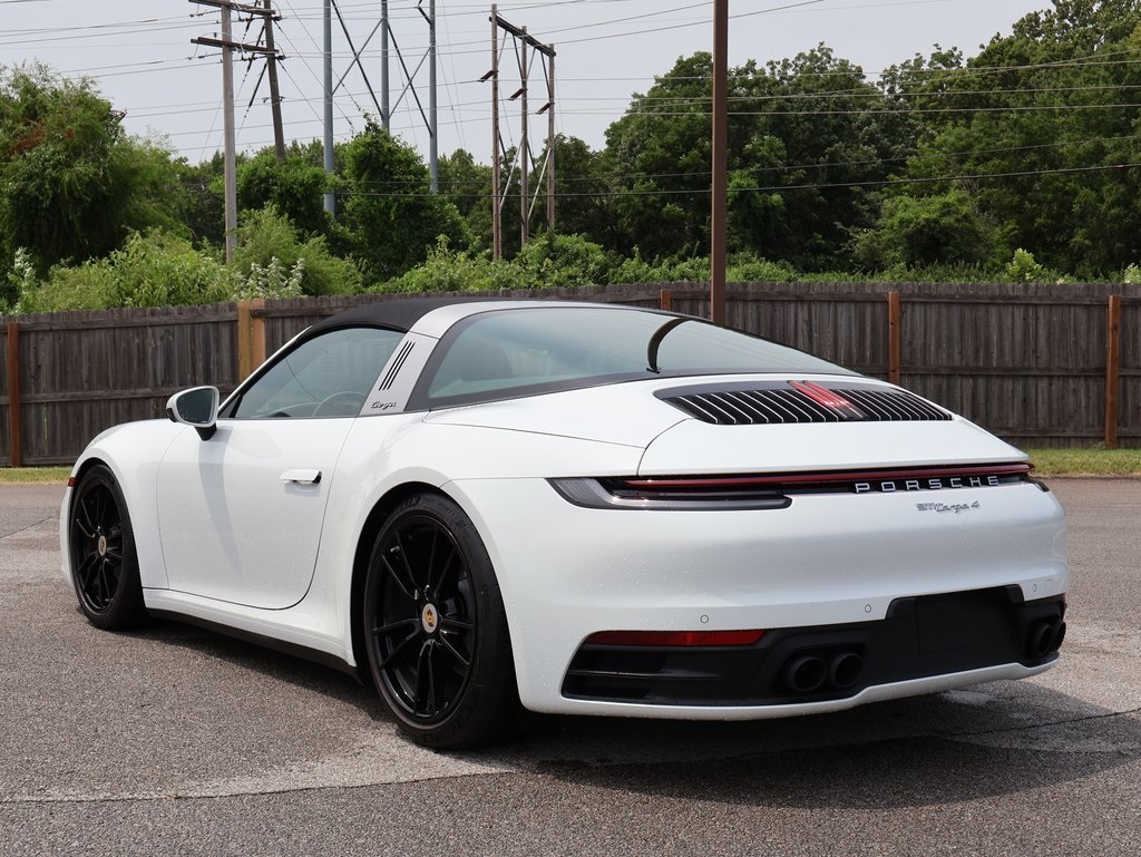 2022 Porsche 911 Targa 4 photo 3