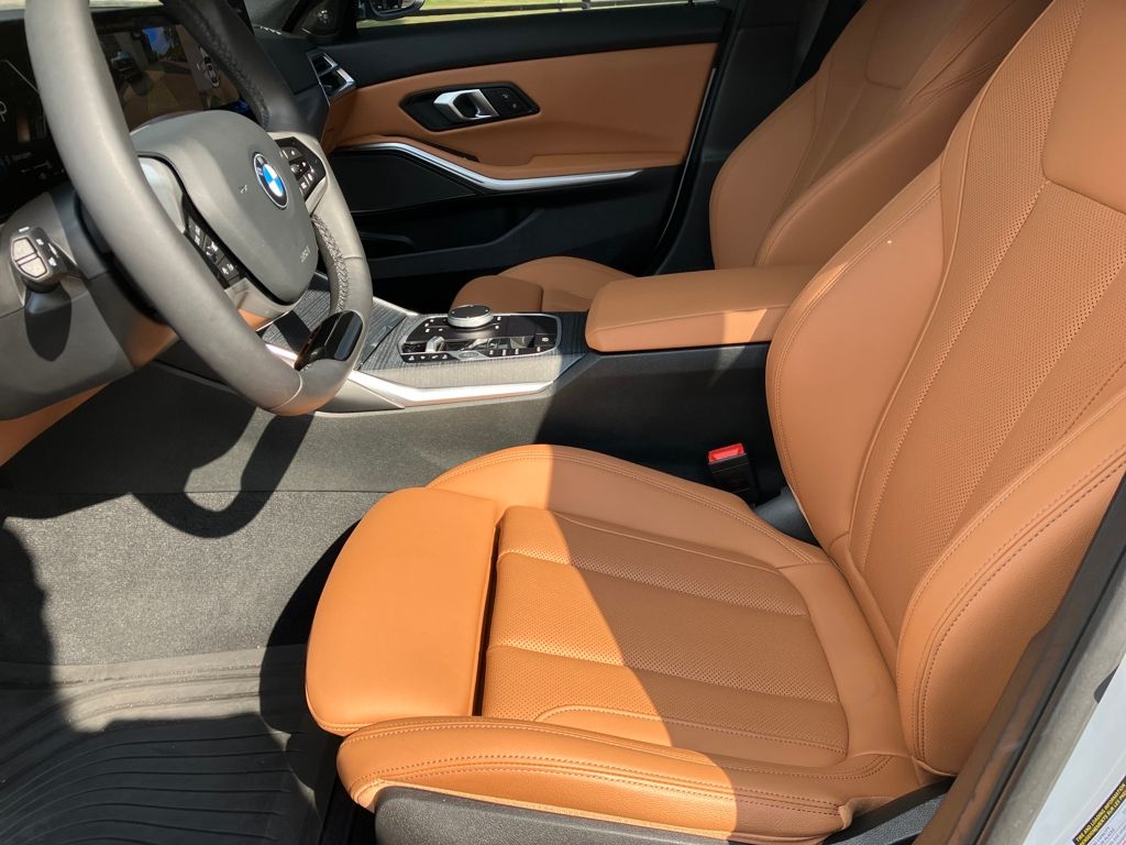2025 Bmw 330i photo 12