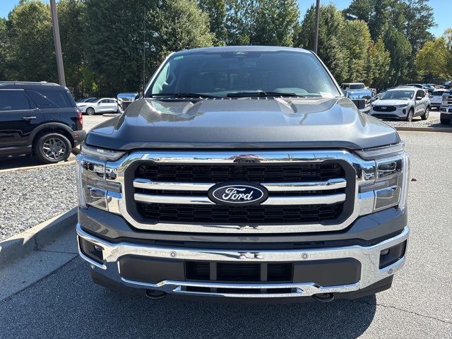 2025 Ford F-150 Lariat photo 3