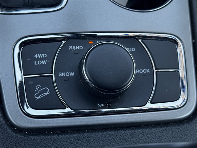 2020 Jeep Grand Cherokee Laredo photo 34