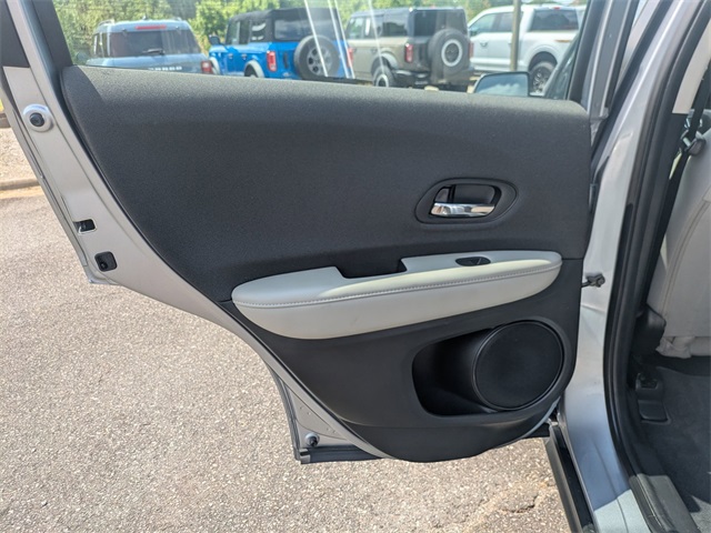 2019 Honda HR-V LX photo 23