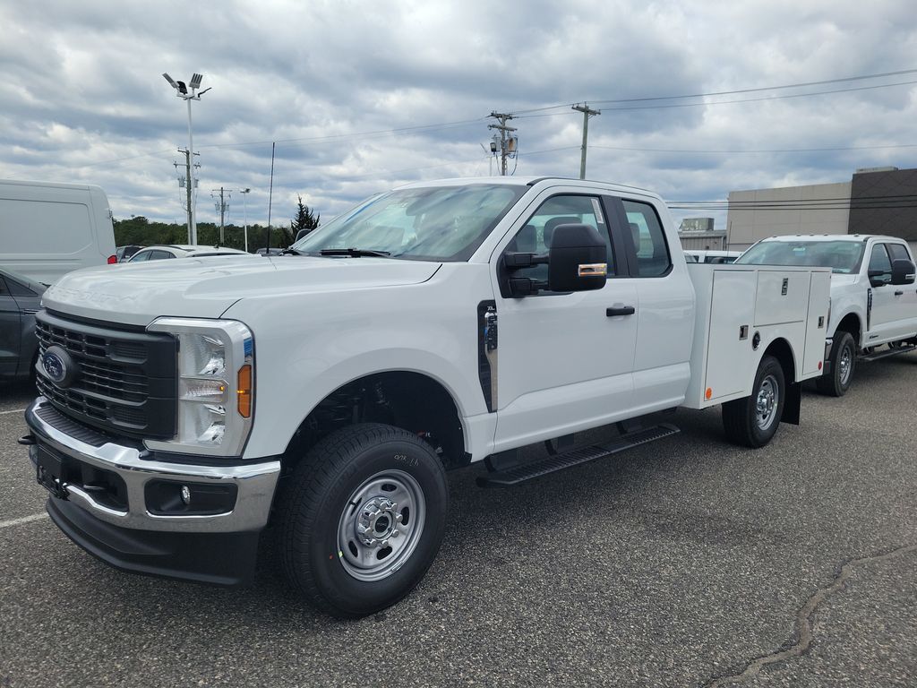 2025 Ford F-250 XL photo 3