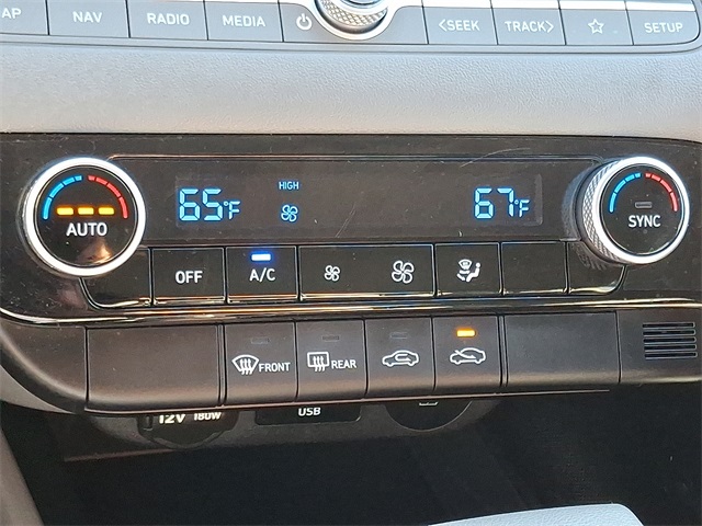 2024 Hyundai Elantra SEL photo 13