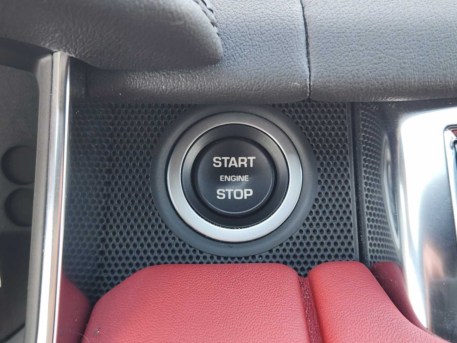 2021 Land Rover Range Rover Sport HST photo 18