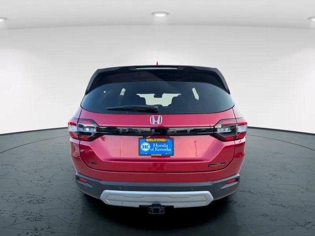 2025 Honda Pilot TrailSport photo 5