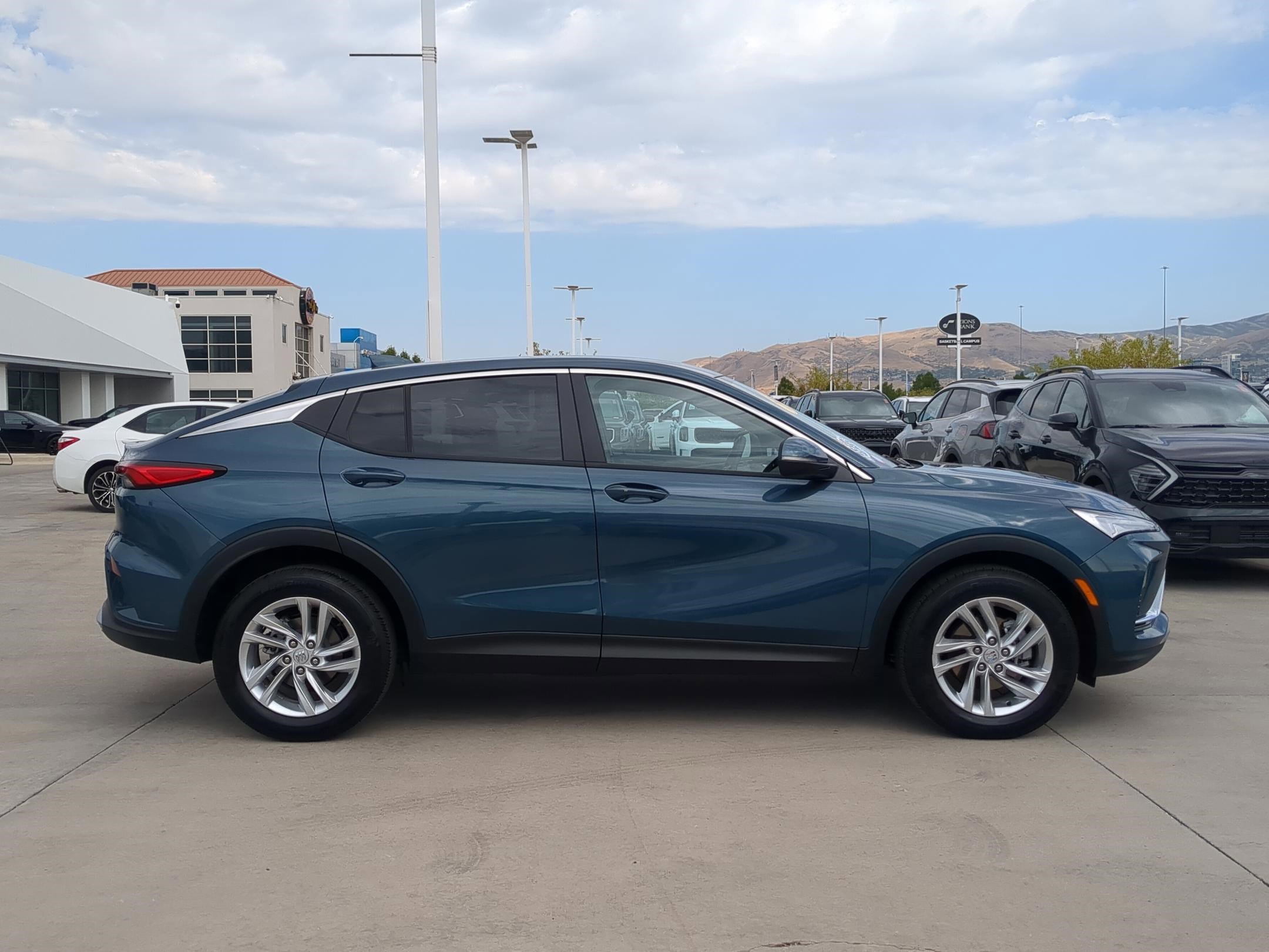 2024 Buick Envista Preferred photo 4
