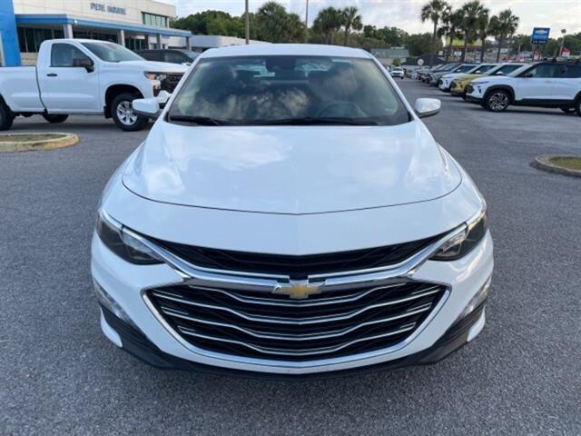 2023 Chevrolet Malibu 1LT photo 2
