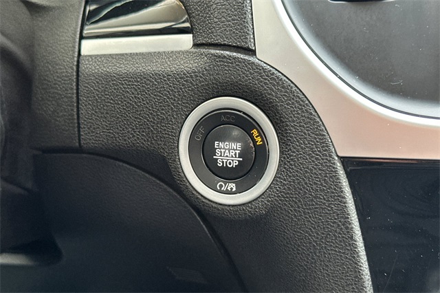 2023 Chrysler 300 Touring L photo 21
