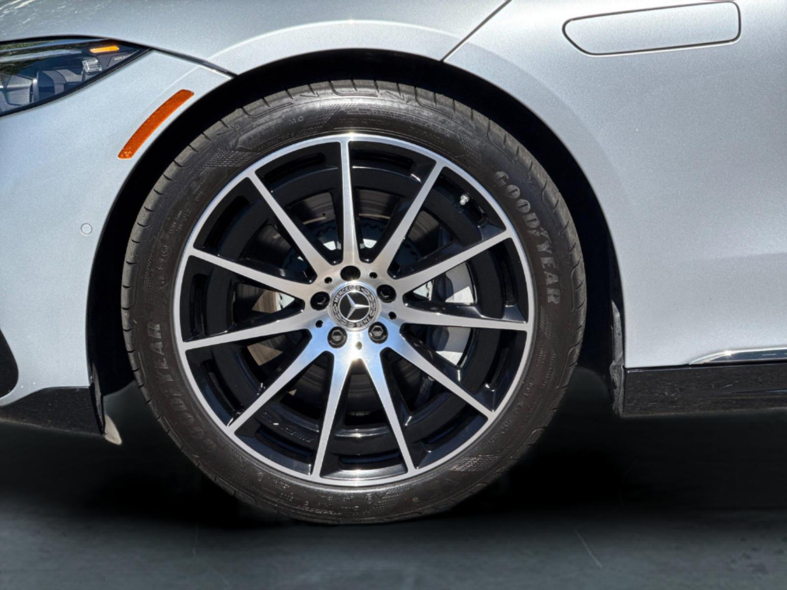 2022 Mercedes Benz EQS Sedan 450 photo 28