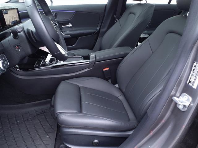 2024 Mercedes Benz CLA 250 photo 9