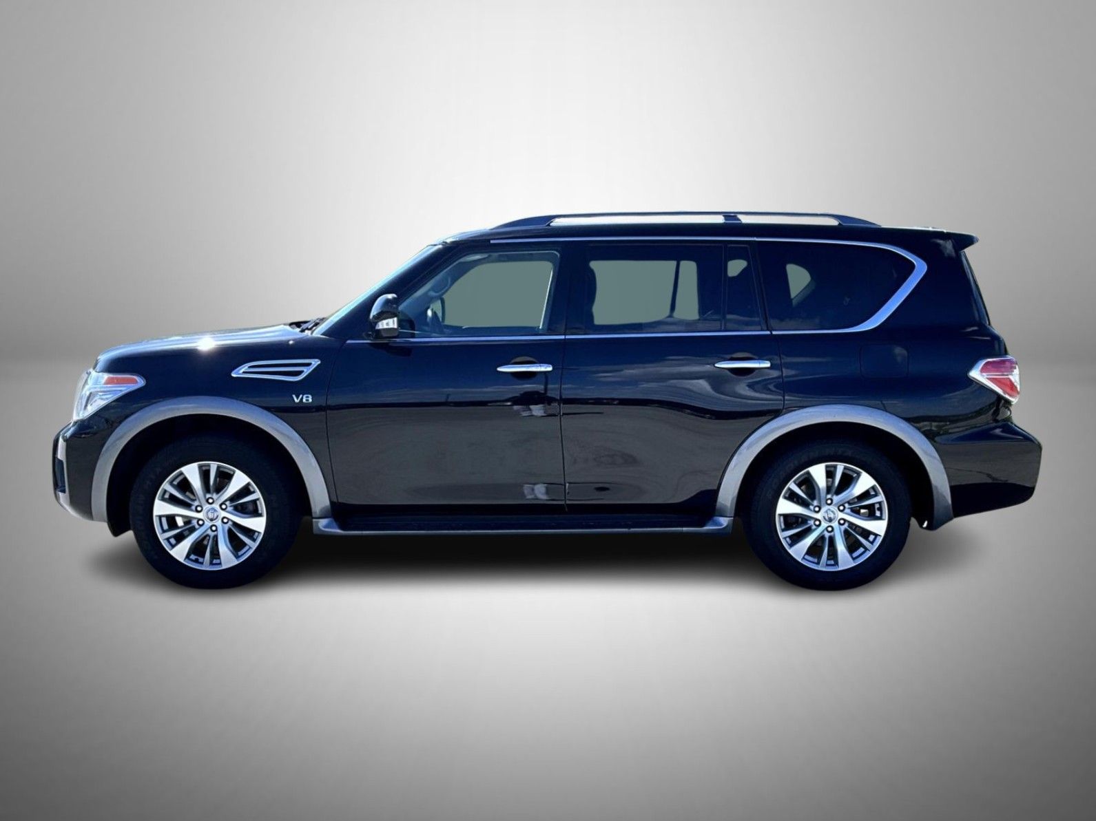 2019 Nissan Armada SV photo 5