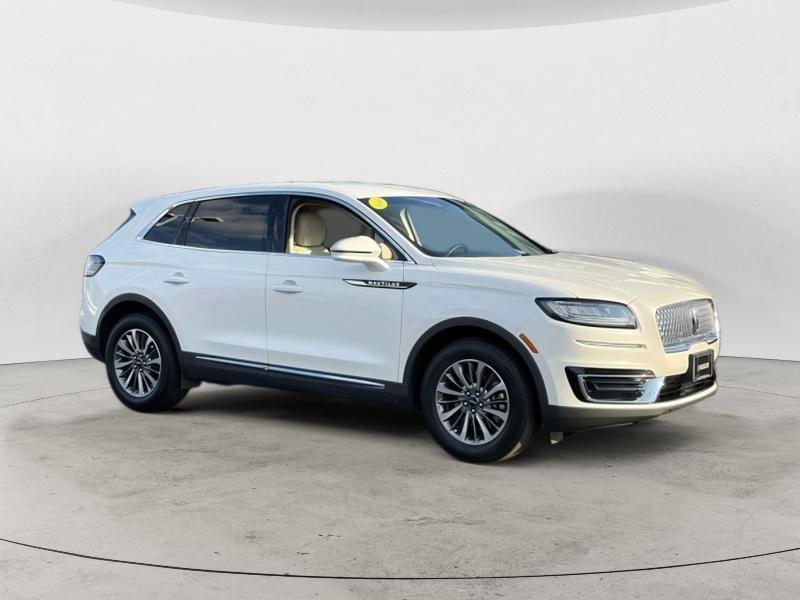 2020 Lincoln Nautilus Base's photo