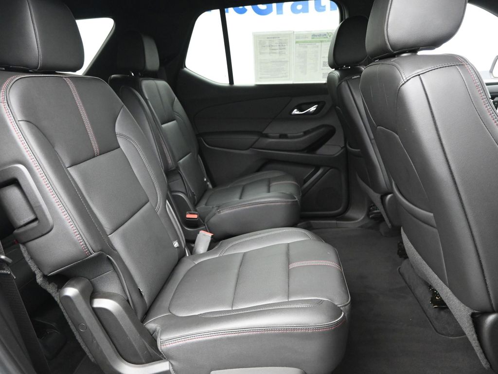 2022 Chevrolet Traverse RS photo 5
