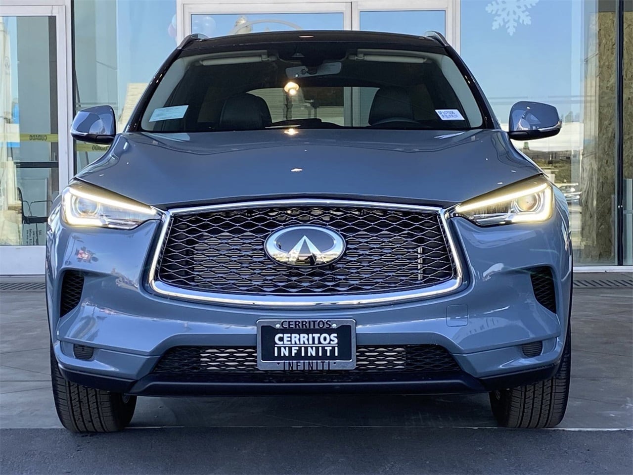 2025 Infiniti QX50 Luxe photo 2
