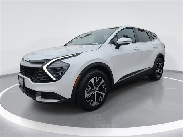 2024 Kia Sportage EX photo 2