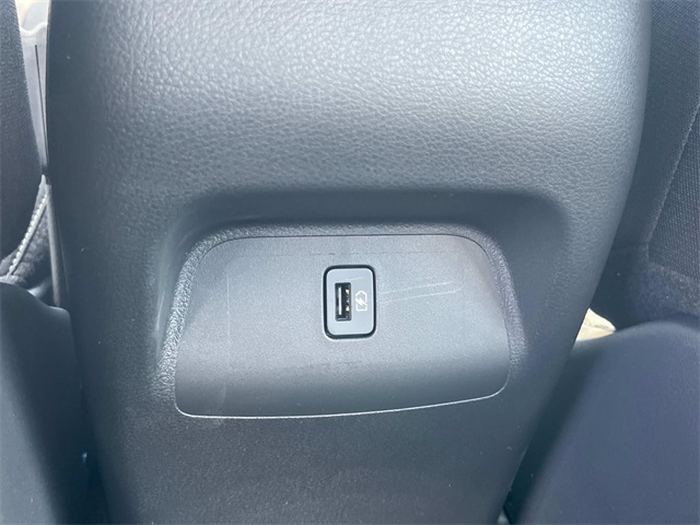 2025 Nissan Sentra SV photo 16