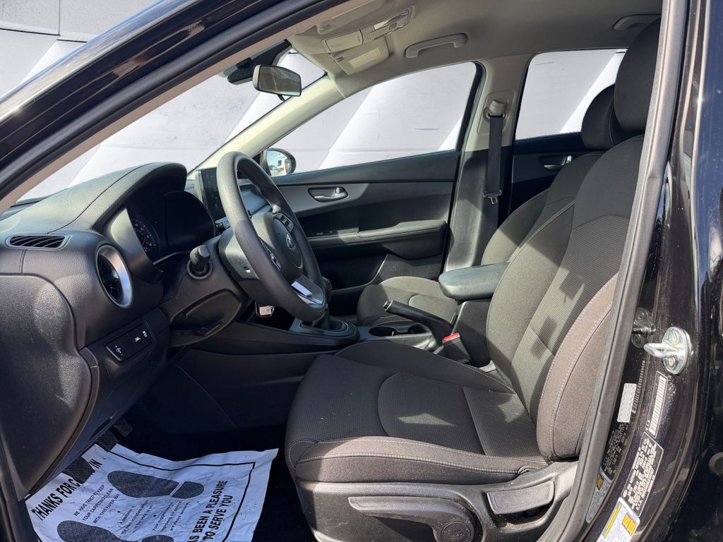 2020 Kia Forte FE photo 7