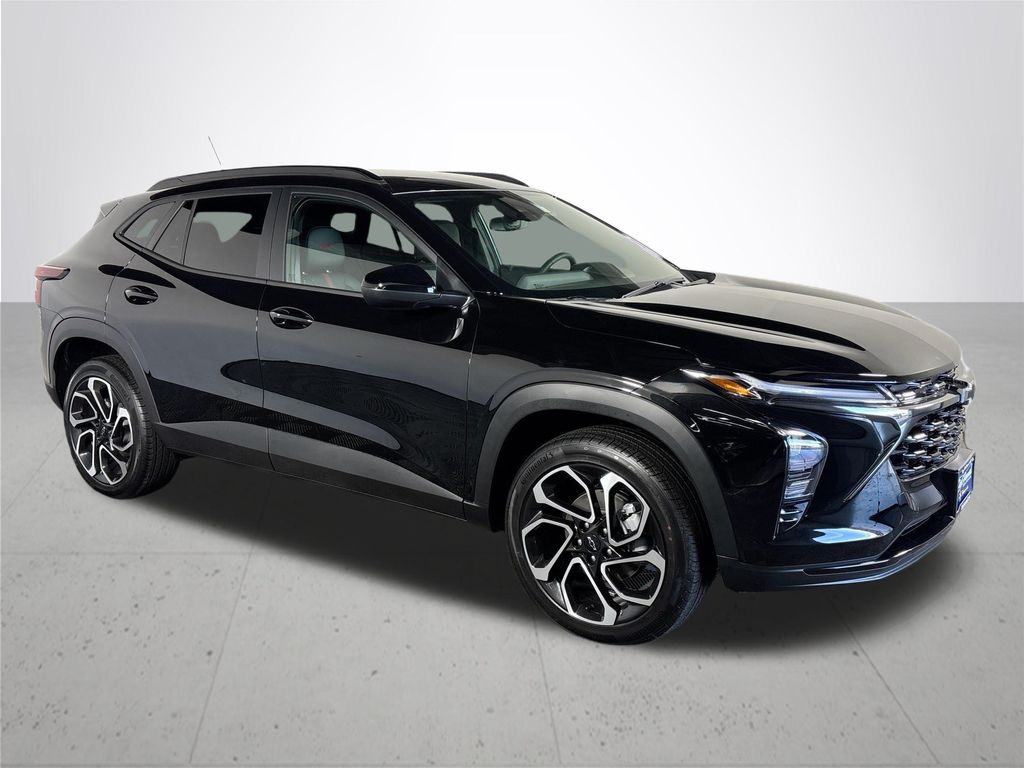2025 Chevrolet Trax photo 4