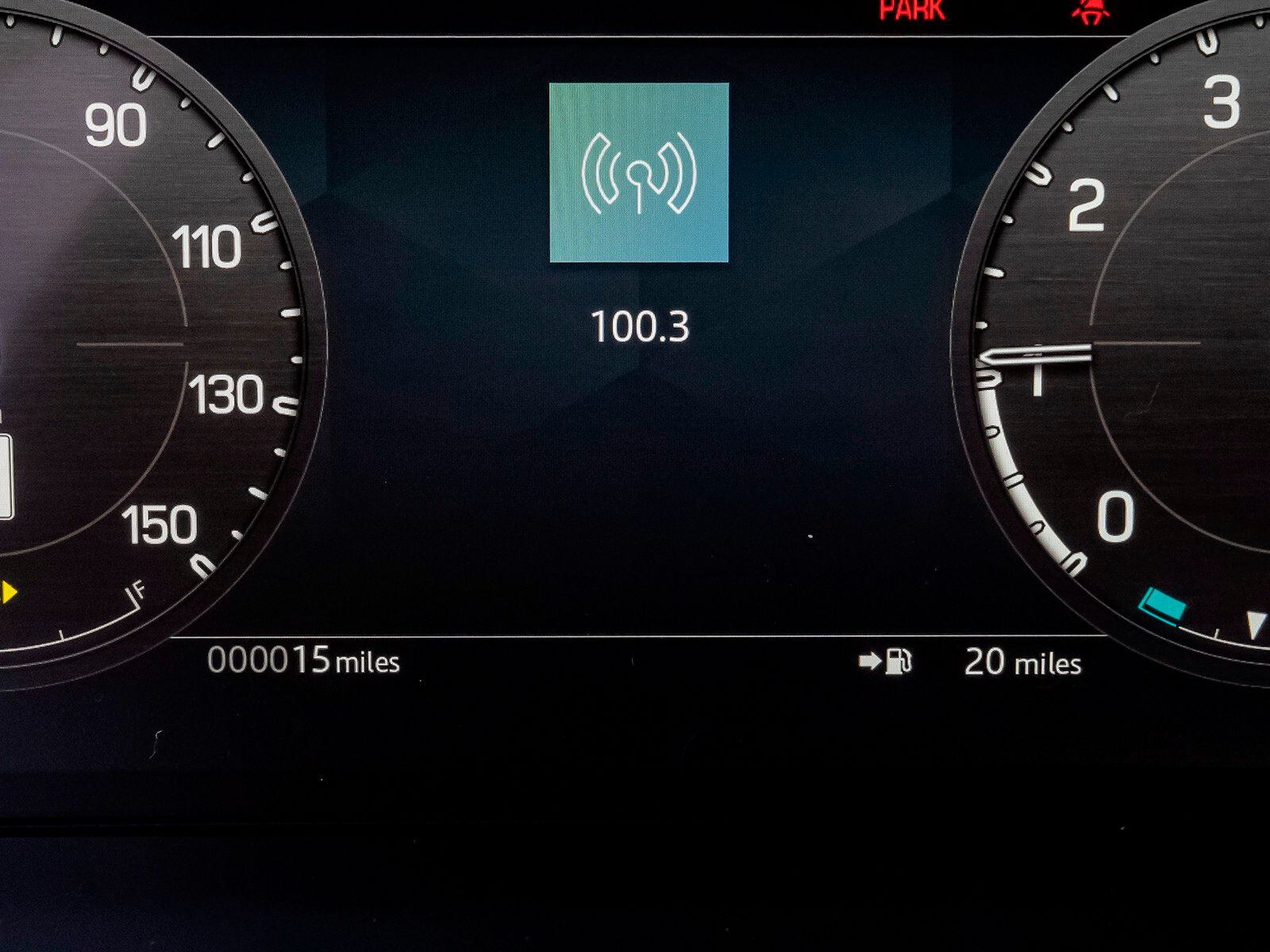 2024 Land Rover Defender 130 X-Dynamic SE photo 10