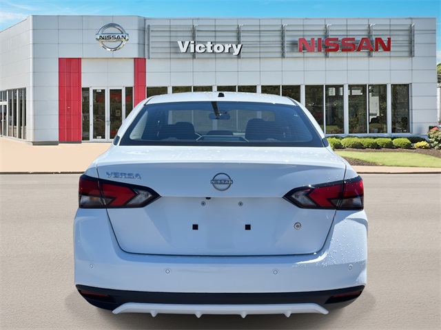 2025 Nissan Versa 1.6 S photo 4