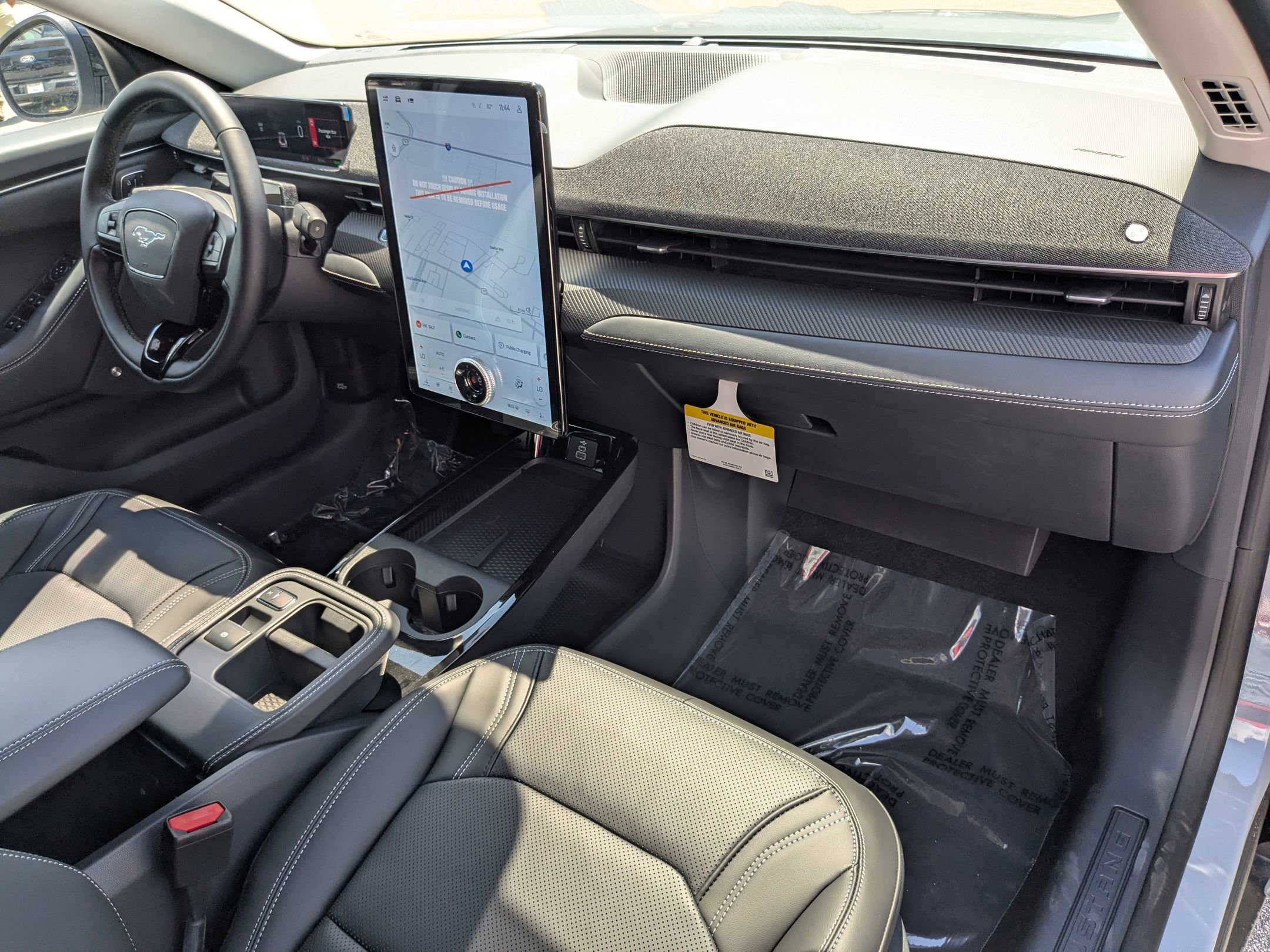 2025 Ford Mustang Mach-E Premium photo 34