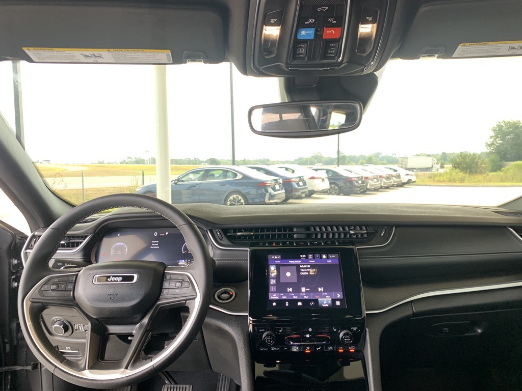 2024 Jeep Grand Cherokee Altitude X photo 14