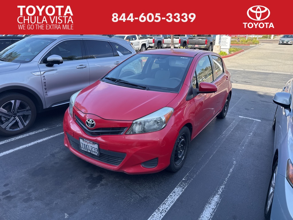 2013 Toyota Yaris LE's photo