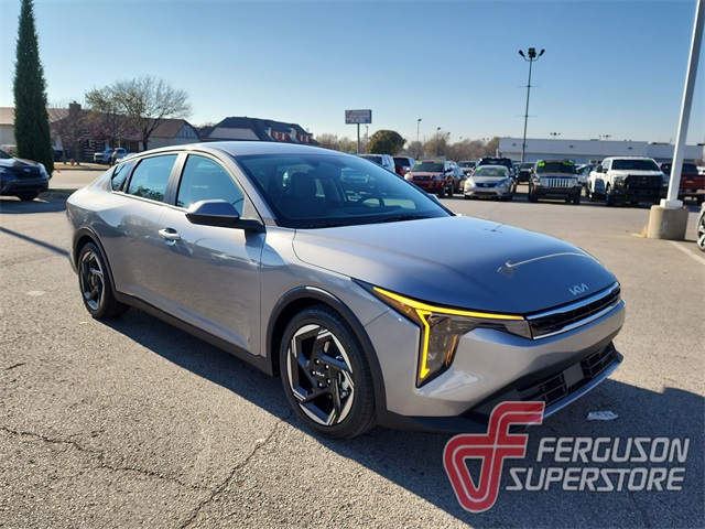 2025 Kia K4 EX's photo