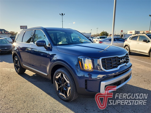 2025 Kia Telluride S's photo
