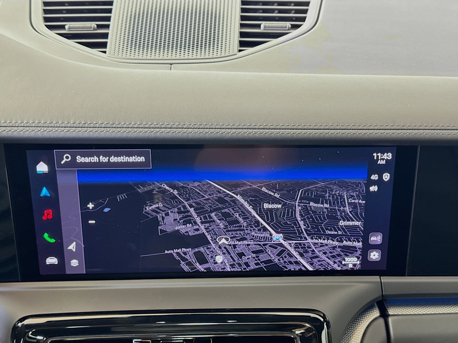 2025 Porsche Panamera 4 photo 17