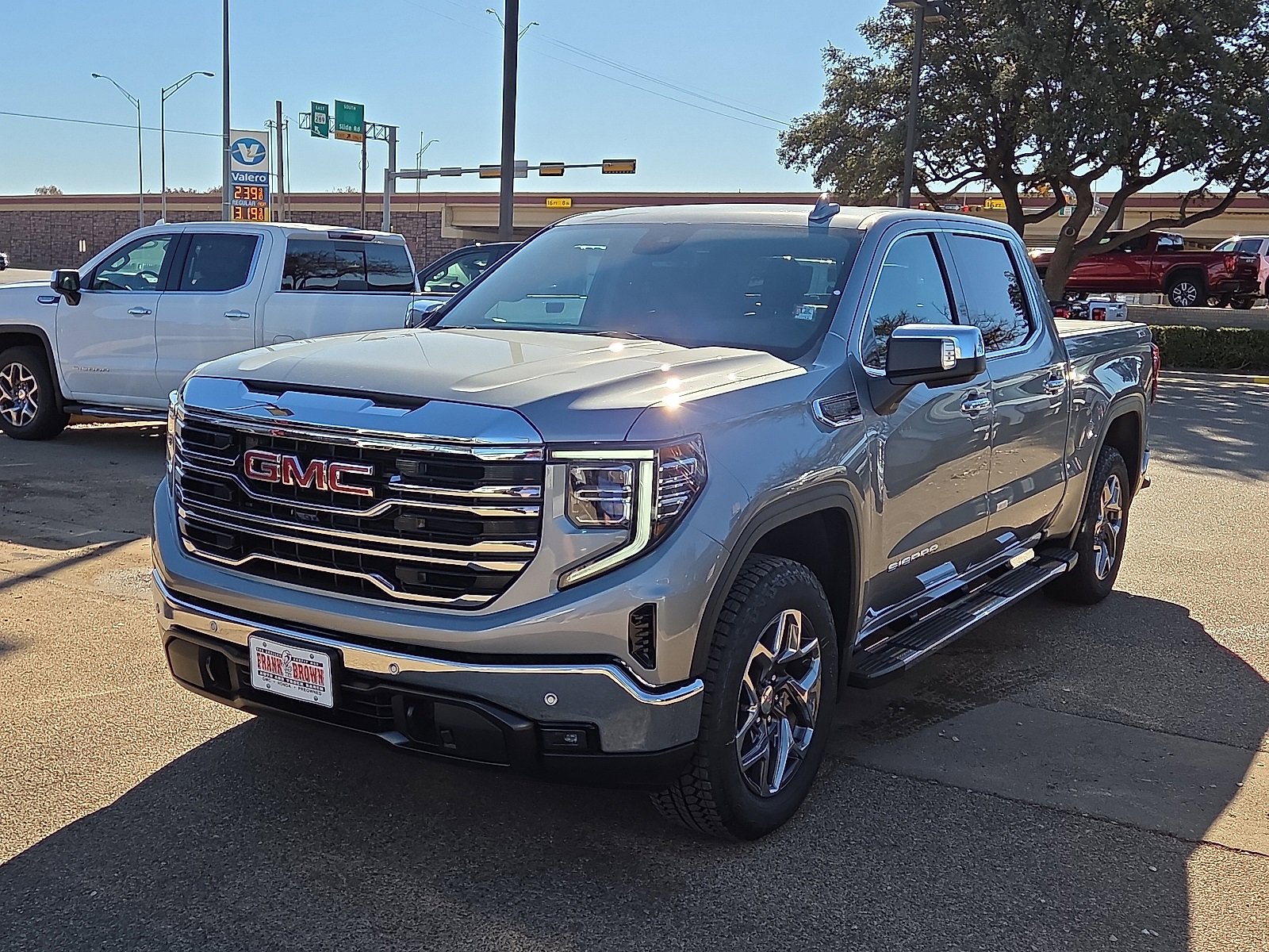 2026 GMC Sierra 1500 SLT's photo