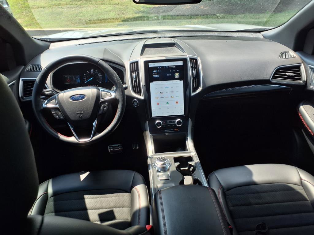 2024 Ford Edge ST-Line photo 5