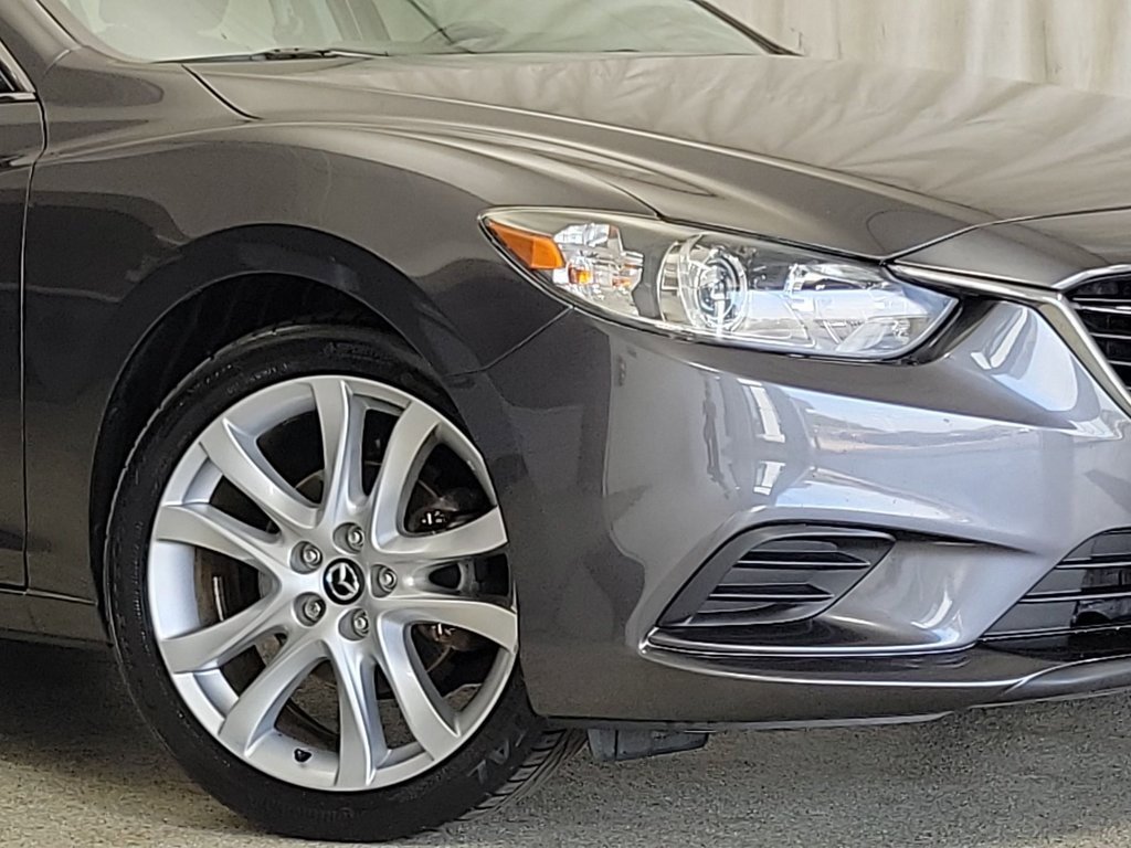 2017 Mazda Mazda6 Touring photo 2