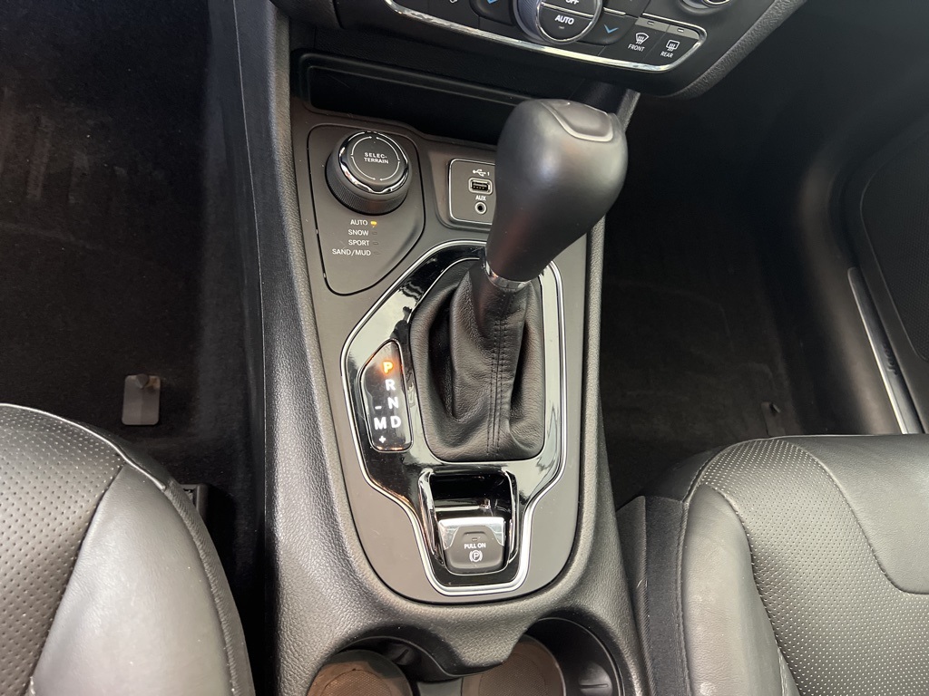 2021 Jeep Cherokee Limited photo 26